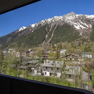 Apartment Grepon 3a - A Central Haven, Chamonix